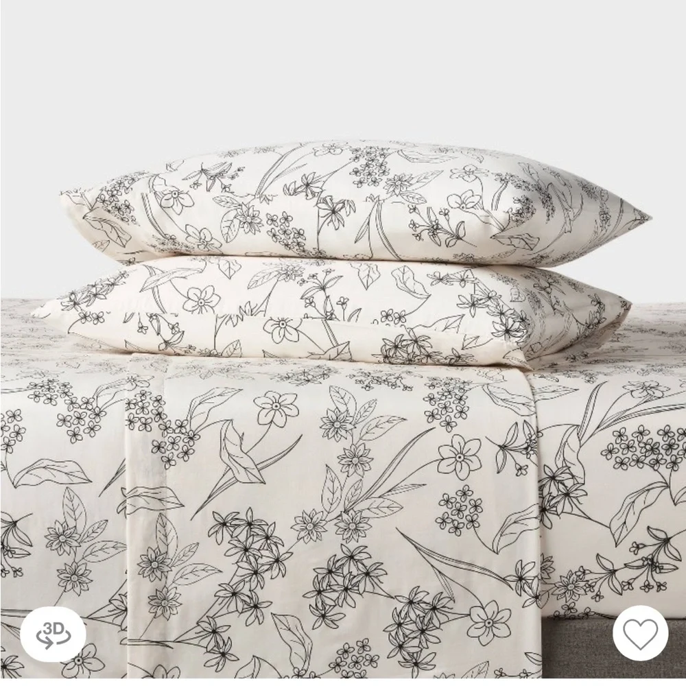 Floral Queen Size Sheet Set in Cream and Black - Target Essentials
